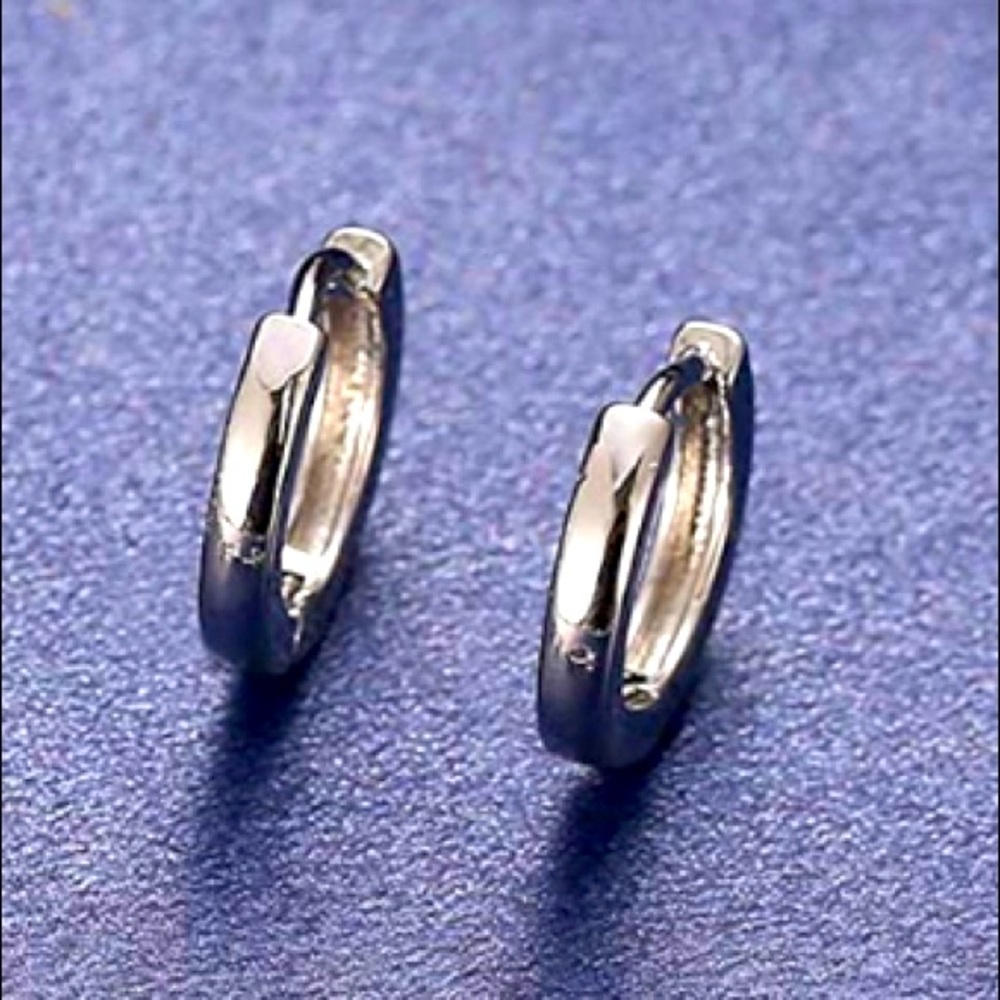 New Silver Huggies Hoop Earrings